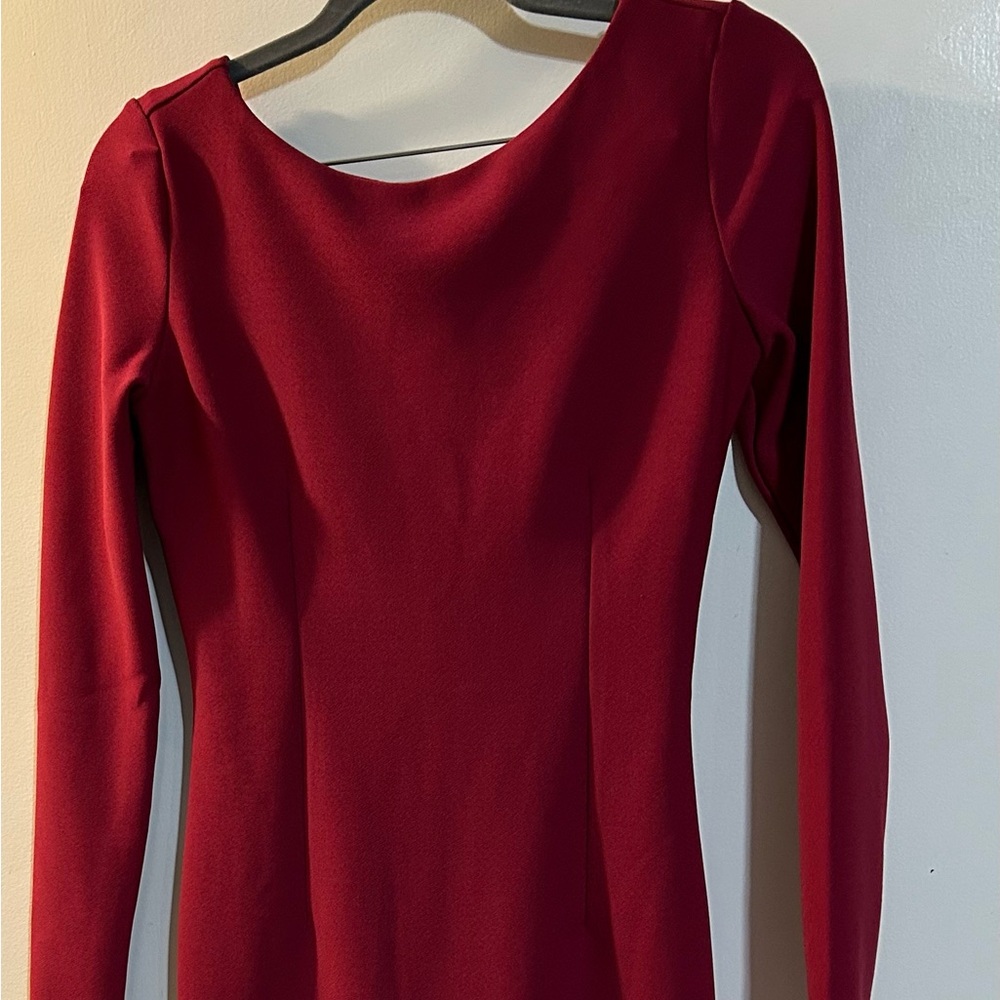 NWT Guess  by Marciano midi pencil dress size 2. A flattering  deep red.